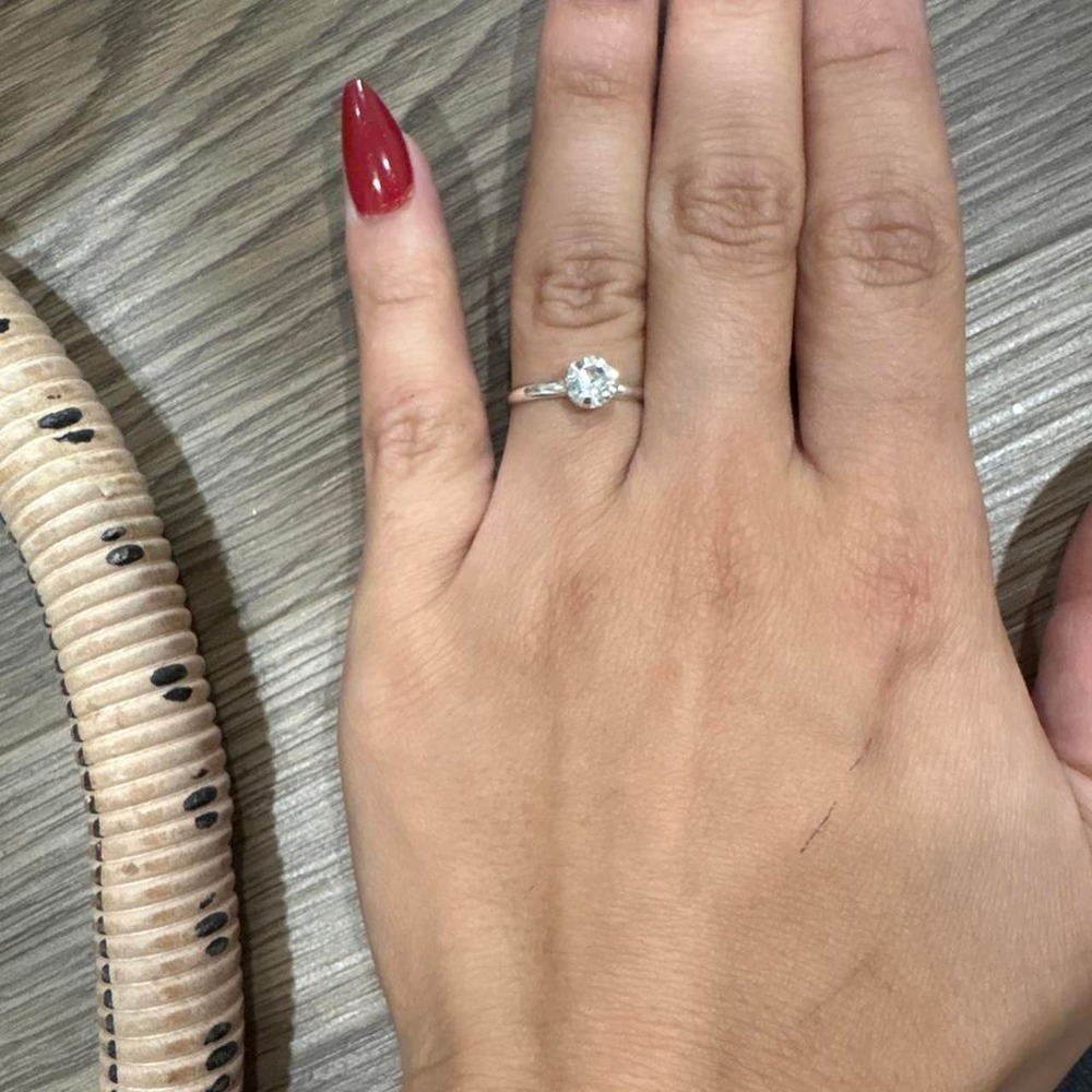 Size 7 ringSilver like solitaire ring#solitaire